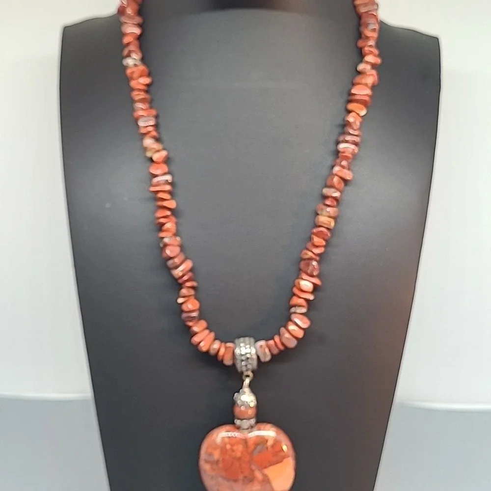 Vintage Red Jasper Heart‎ Chip Necklace Woman Heart Pendant Earthy Boho